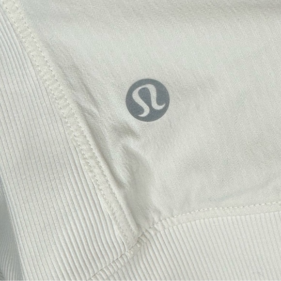 Lululemon Women’s White Dance Studio Jacket Size 12 - Picture 9 of 9